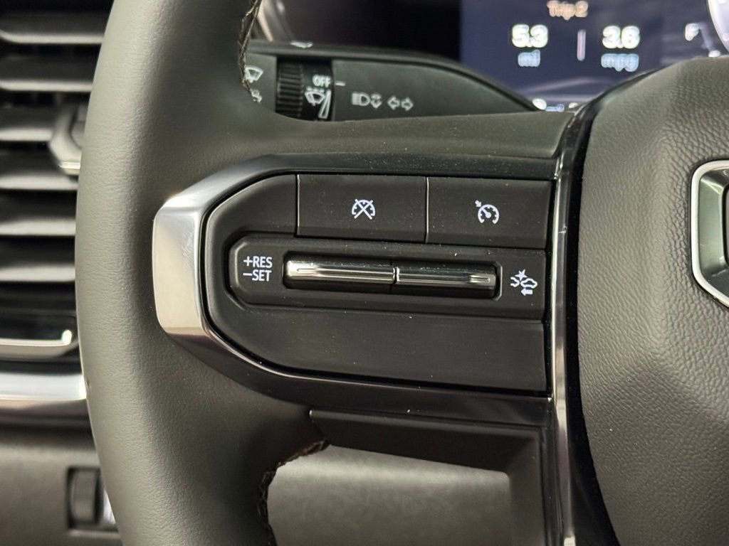 New 2025 GMC Canyon AT4 image 32