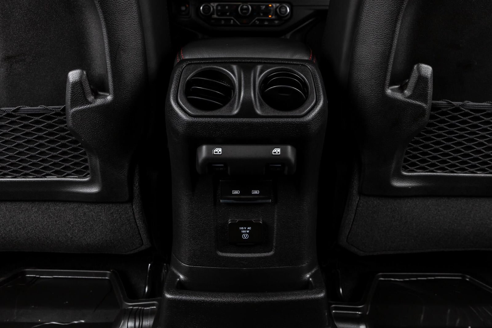 Used 2025 Jeep Wrangler Unlimited Rubicon AWD/4WD image 32