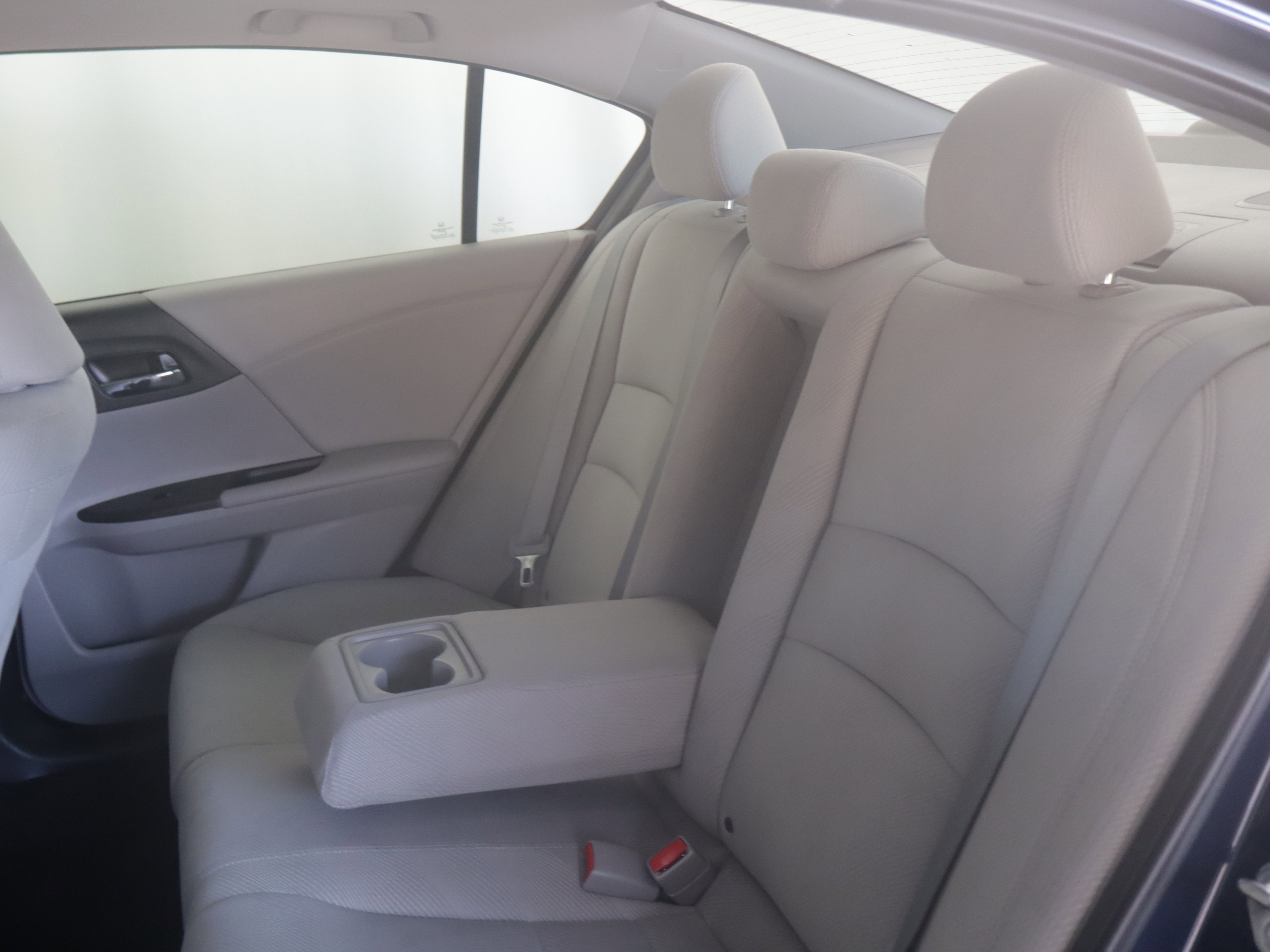 Used 2016 Honda Accord EX image 8