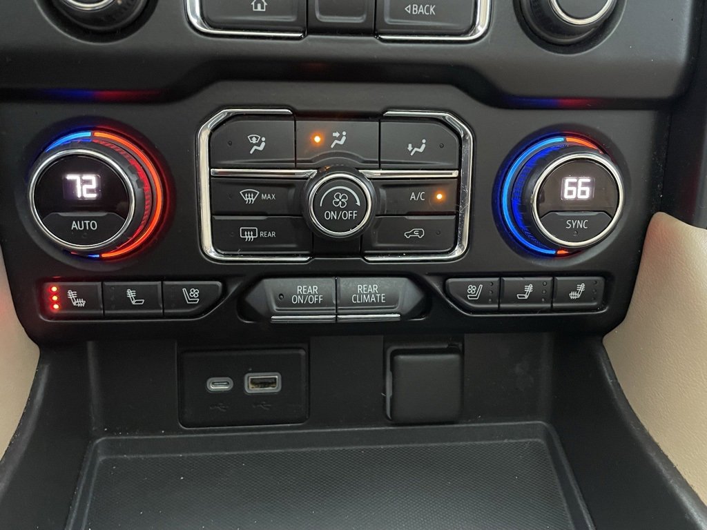 Certified 2021 Chevrolet Suburban Premier w/ Premium Package image 47