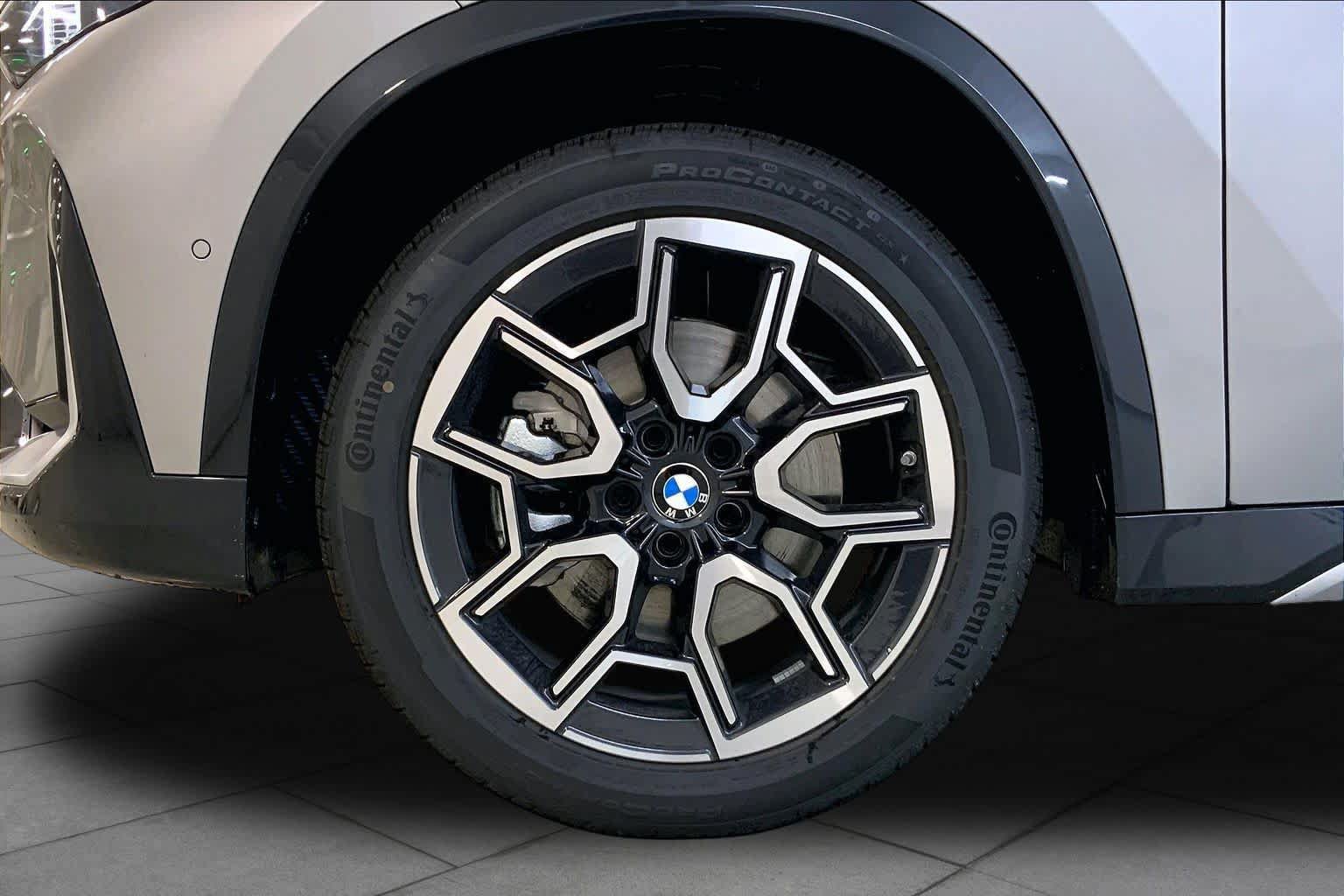 New 2026 BMW X1 xDrive28i w/ Technology Package AWD/4WD image 11