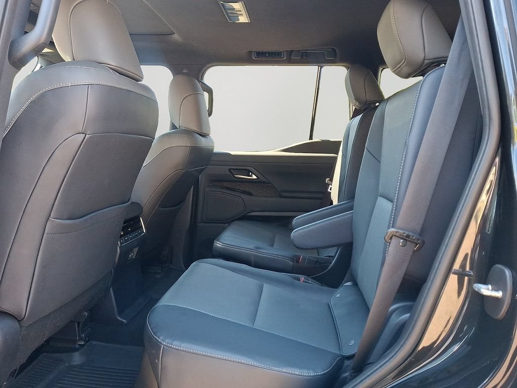Used 2024 Lexus GX 550 w/ Accessory Package (Z1) AWD/4WD image 8