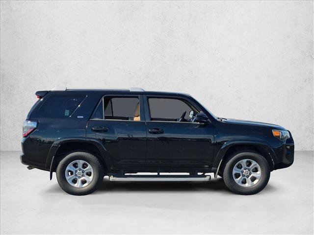 Used 2016 Toyota 4Runner SR5 RWD image 4