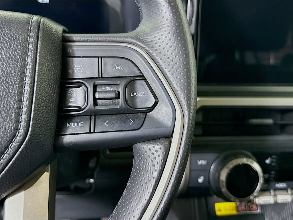 Certified 2025 Toyota 4Runner Limited AWD/4WD image 23