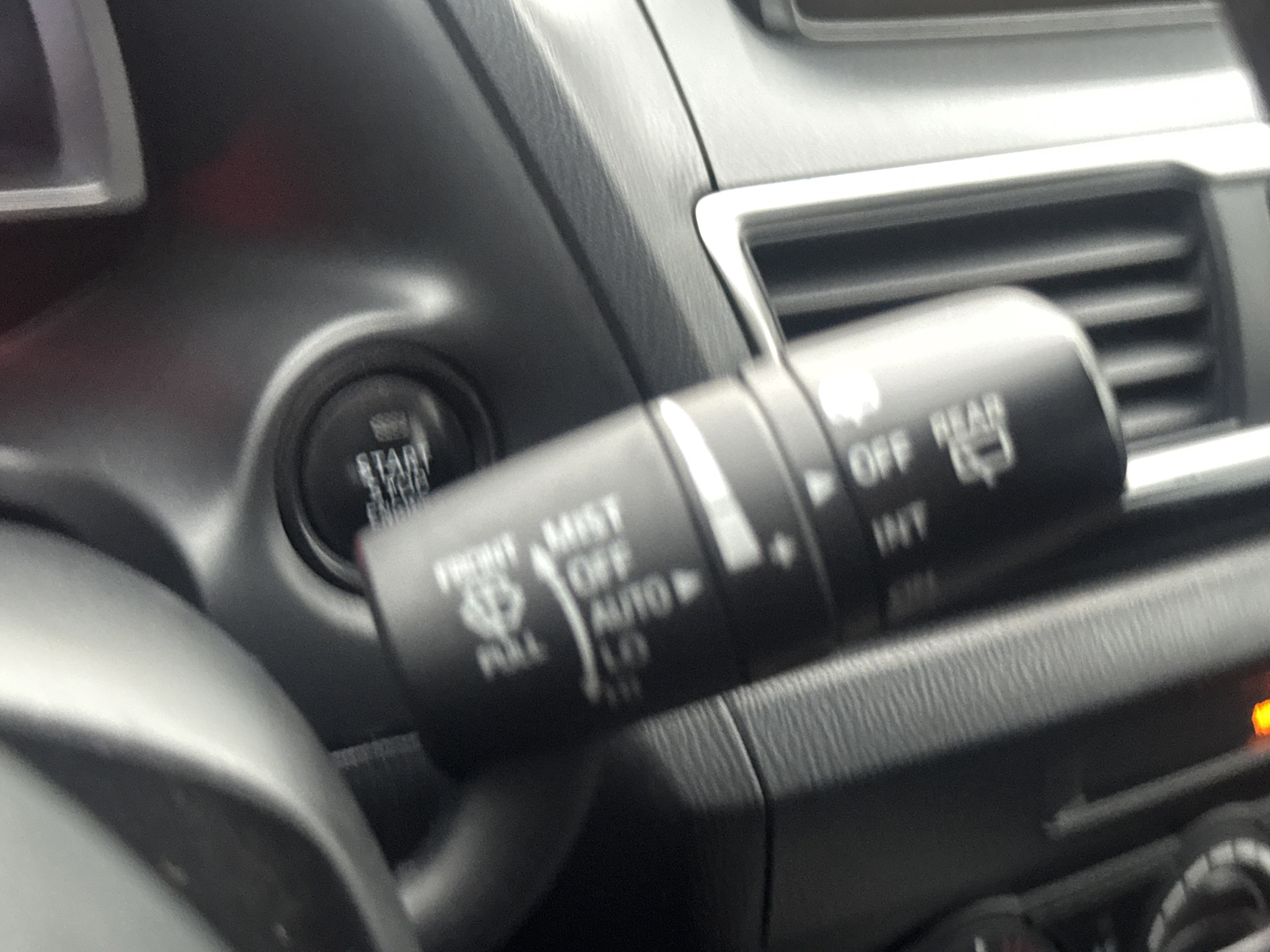 Used 2016 MAZDA MAZDA3 i Touring image 15