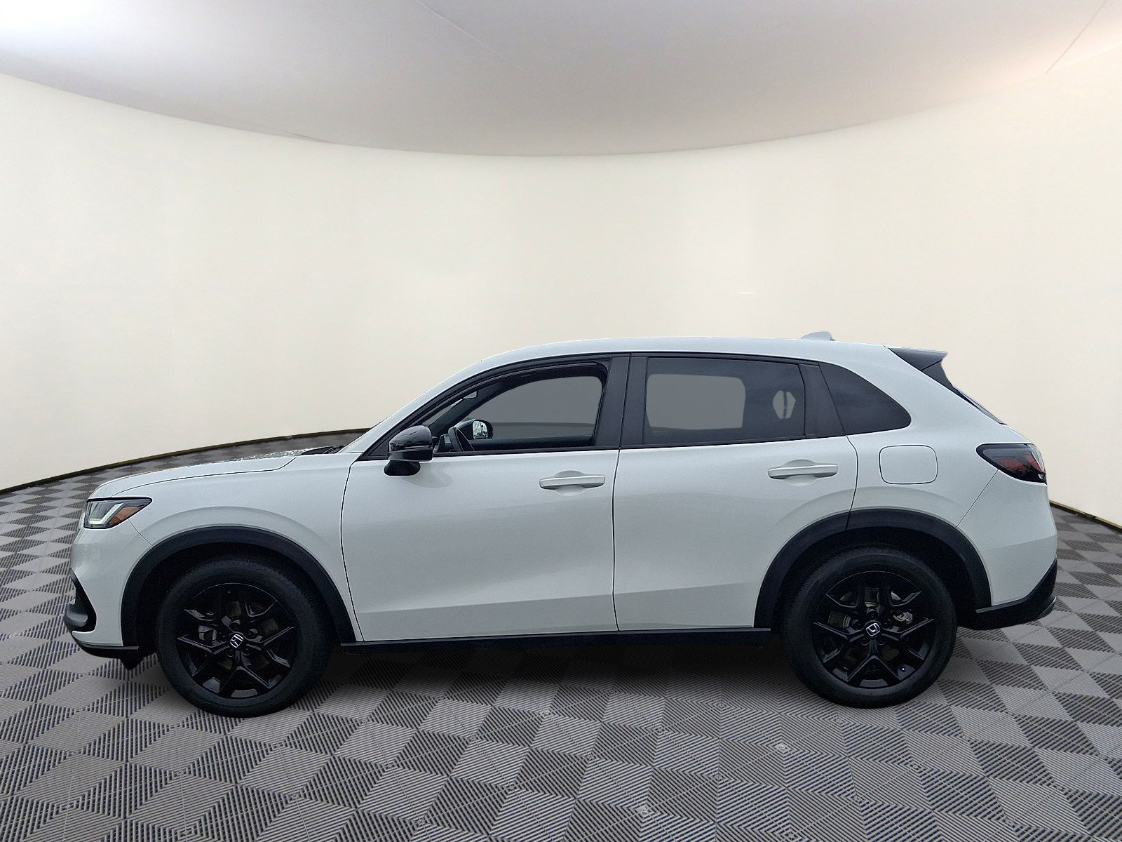 Used 2024 Honda HR-V Sport image 4