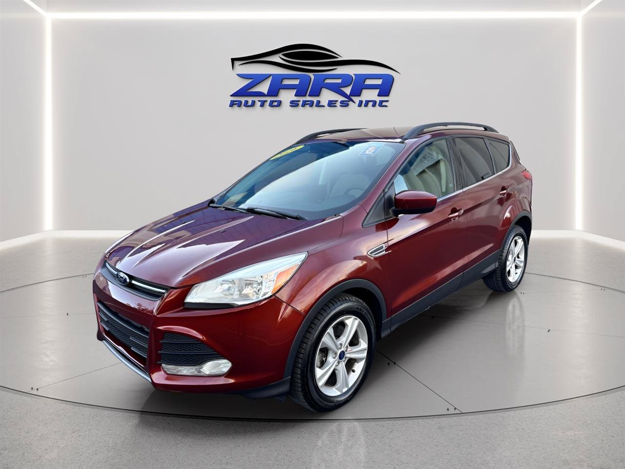Used 2016 Ford Escape SE w/ Equipment Group 201A AWD/4WD image 2