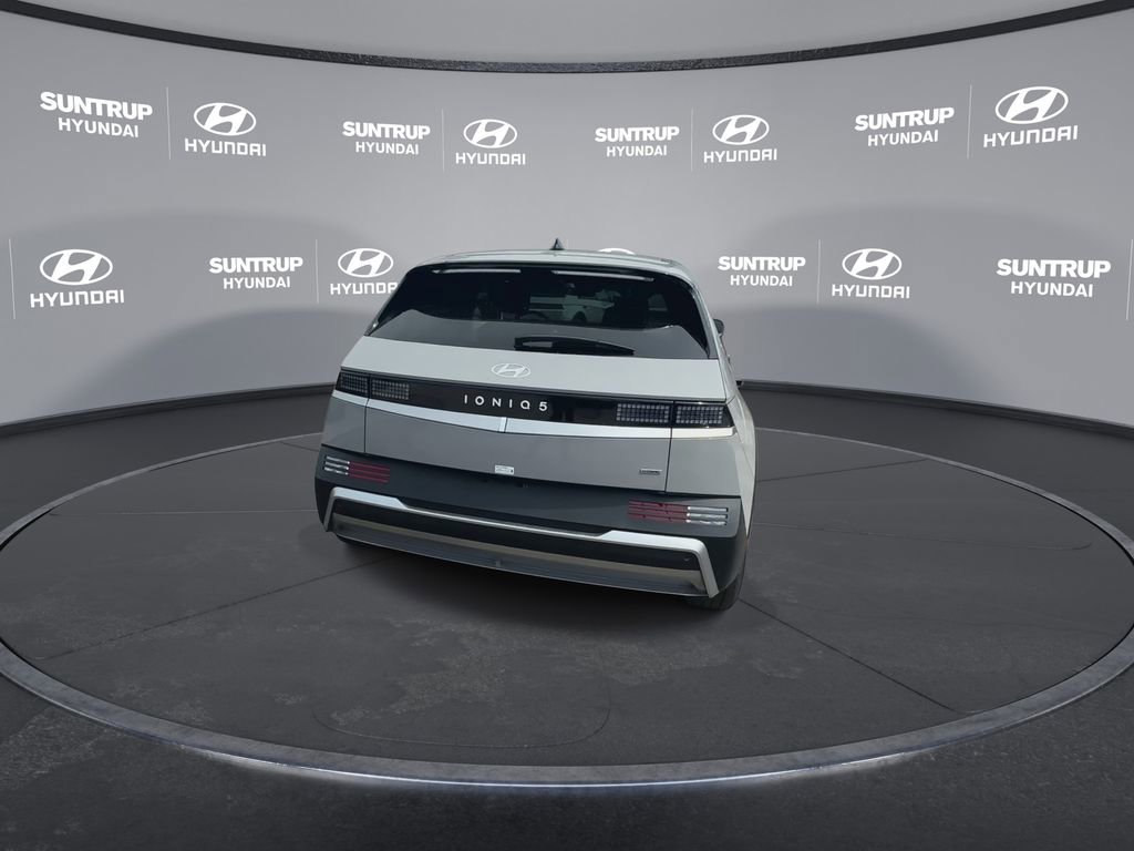 New 2025 Hyundai Ioniq 5 SE image 19