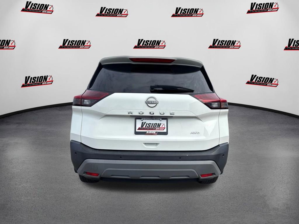 Used 2023 Nissan Rogue S AWD/4WD image 6