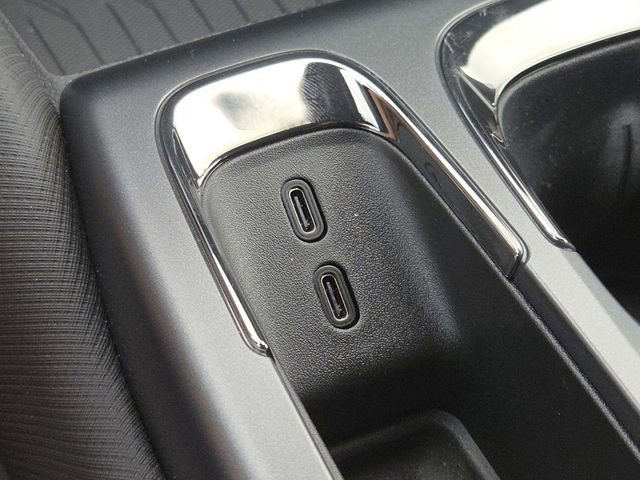 New 2025 Chevrolet Equinox EV RS w/ Convenience Package II FWD image 9