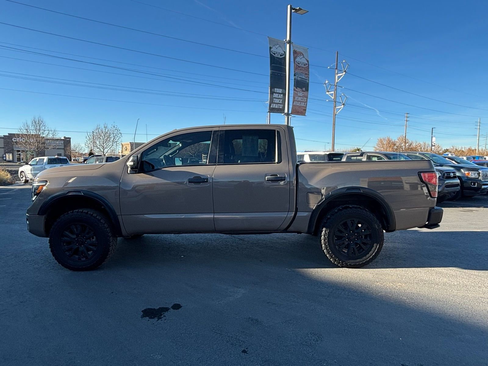 Used 2021 Nissan Titan PRO-4X w/ Pro-4x Convenience Package AWD/4WD image 6