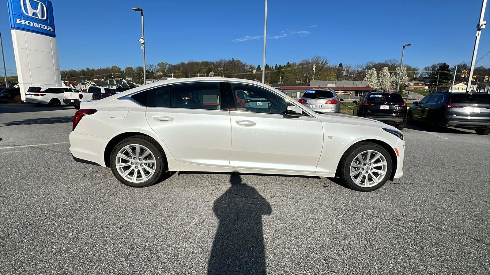 Used 2023 Cadillac CT5 Luxury w/ Sun And Sound Package image 3