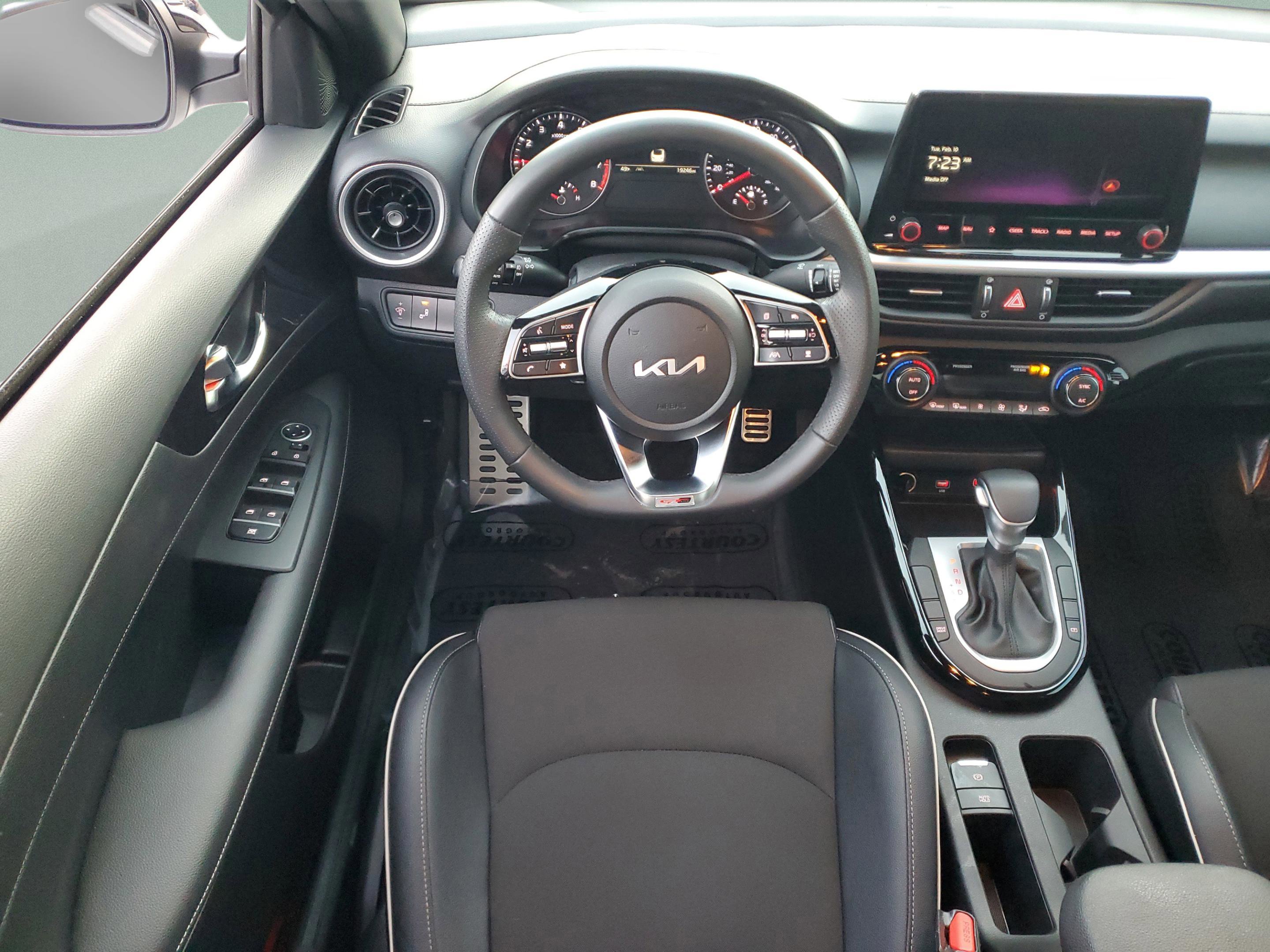 Certified 2024 Kia Forte GT-Line image 15