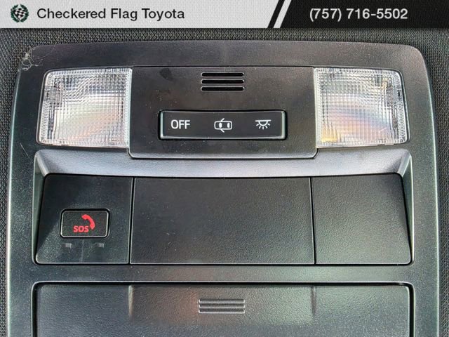 Used 2023 Toyota Tacoma TRD Sport w/ Black Out Package (TMS) AWD/4WD image 10