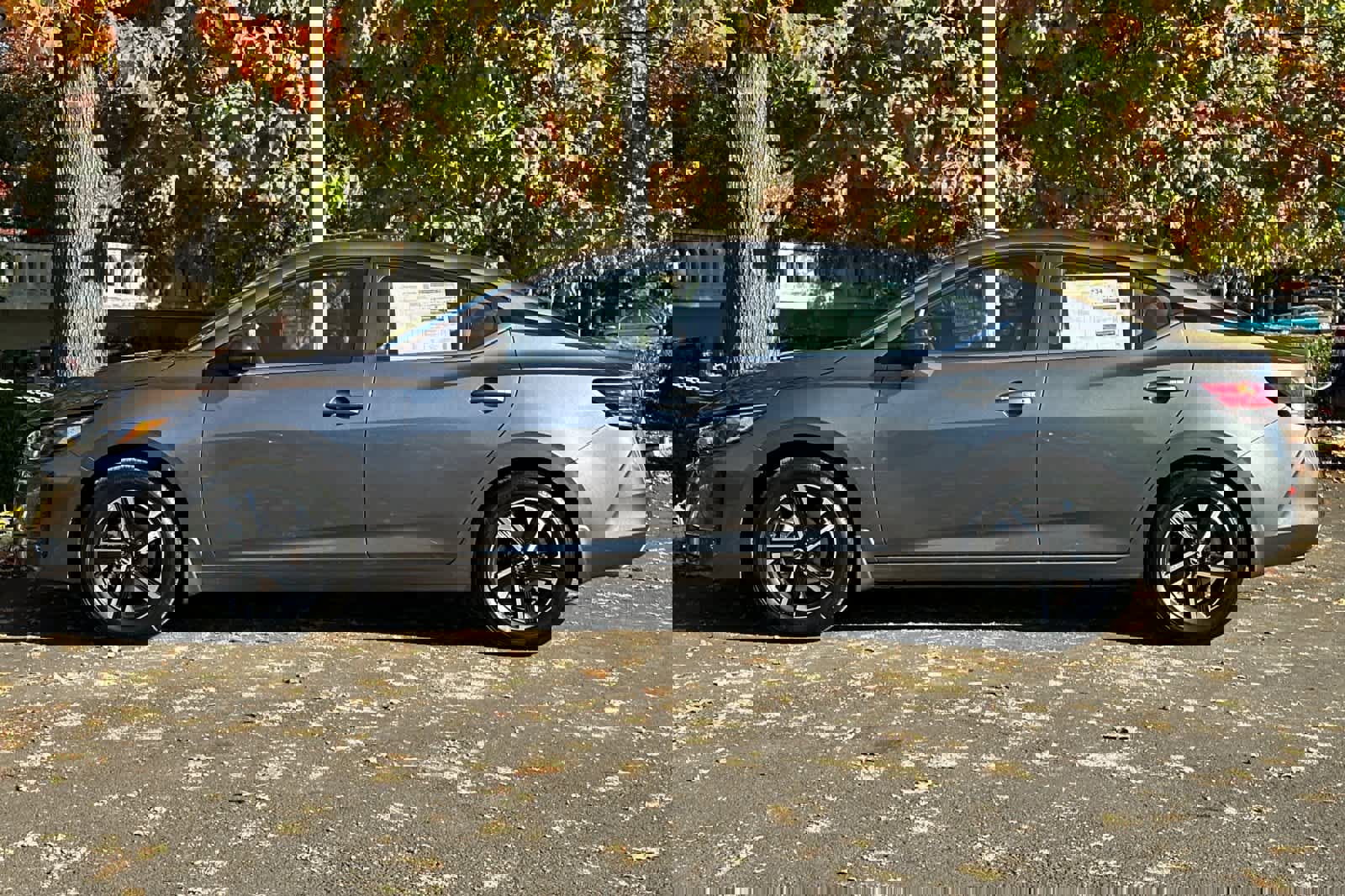 New 2025 Nissan Sentra SV image 5