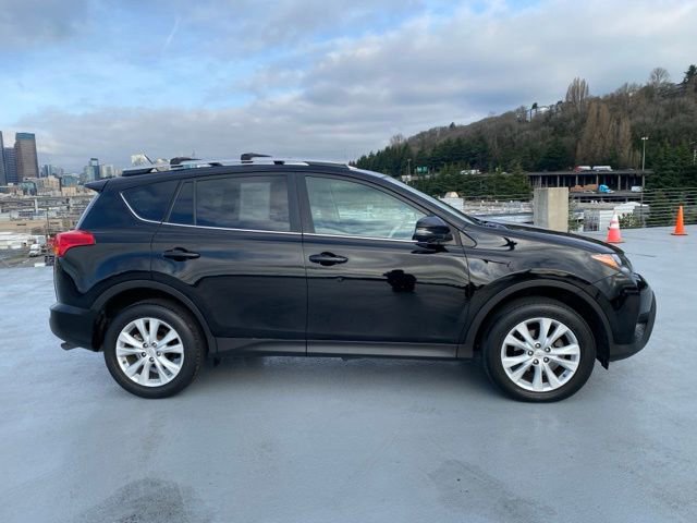 Used 2015 Toyota RAV4 Limited image 2