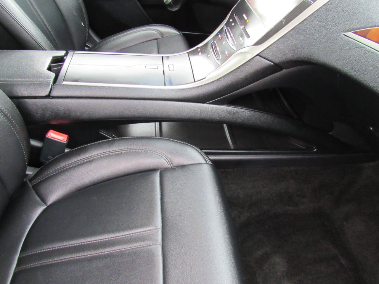 Used 2016 Lincoln MKZ AWD image 29