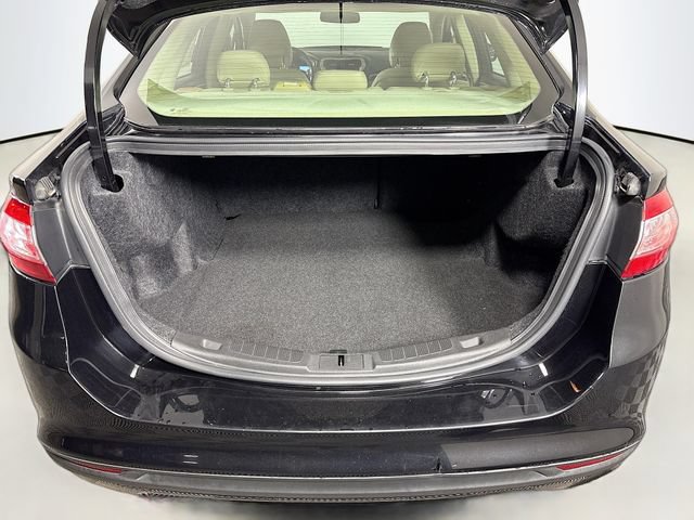 Used 2014 Ford Fusion SE w/ Equipment Group 202A FWD image 26