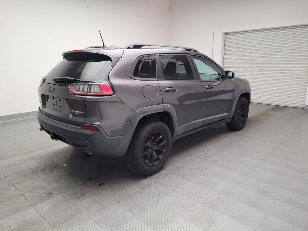 Used 2019 Jeep Cherokee Trailhawk image 9