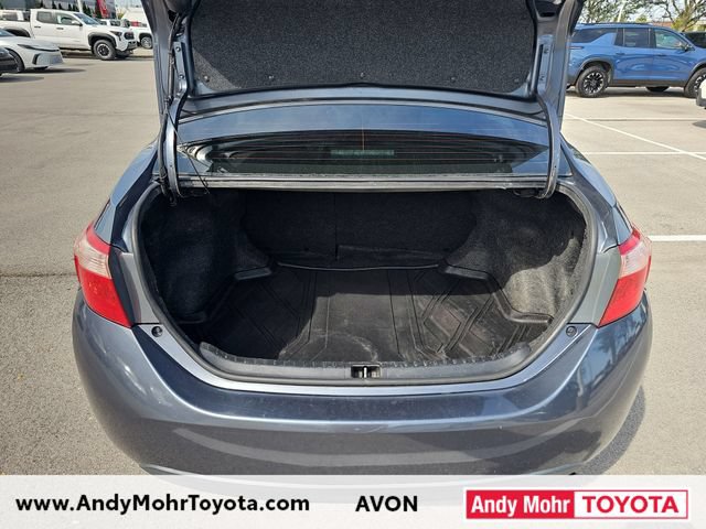 Used 2017 Toyota Corolla LE FWD image 12