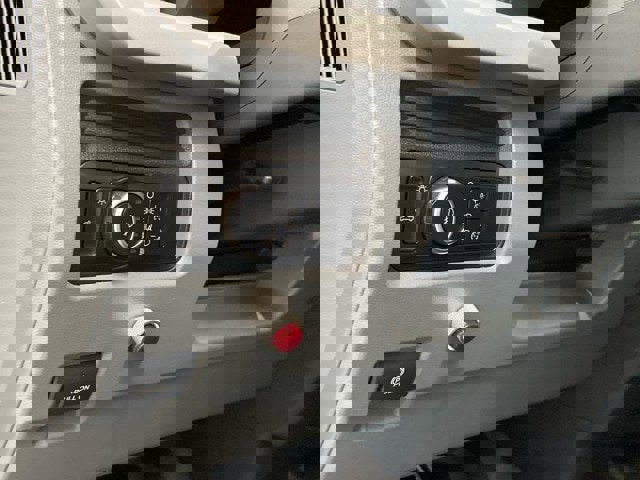 New 2025 Ford F350 XL w/ XL Chrome Package image 17