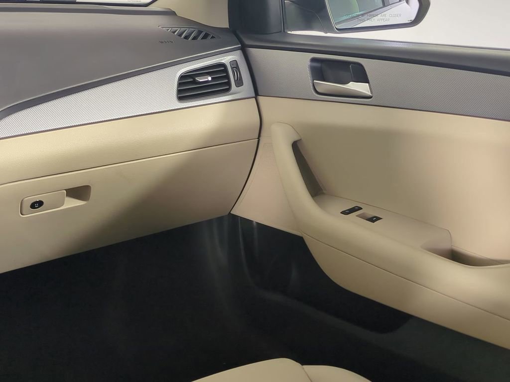 Used 2019 Hyundai Sonata SE FWD image 18