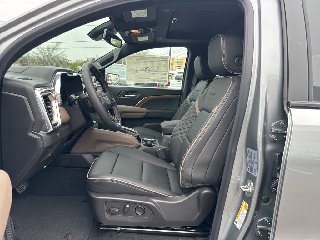 New 2026 GMC Canyon Denali image 15
