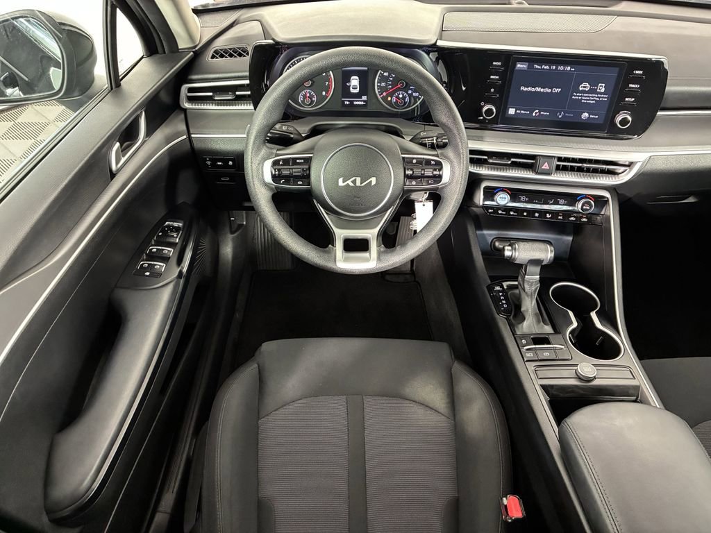 Used 2022 Kia K5 LX image 15