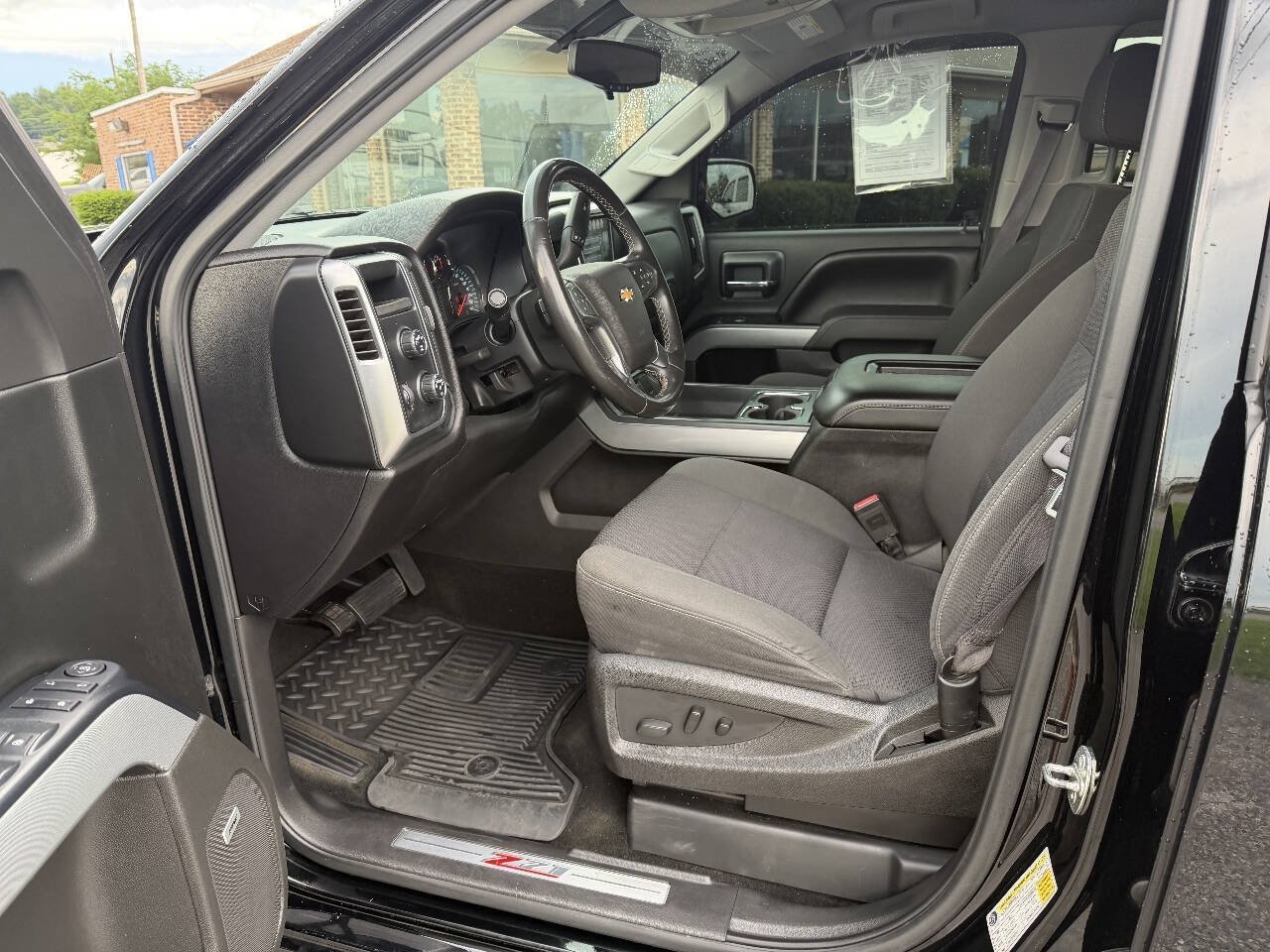 Used 2017 Chevrolet Silverado 1500 LT w/ All Star Edition AWD/4WD image 9