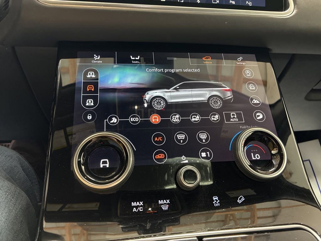 Used 2019 Land Rover Range Rover Velar R-Dynamic HSE AWD/4WD image 20