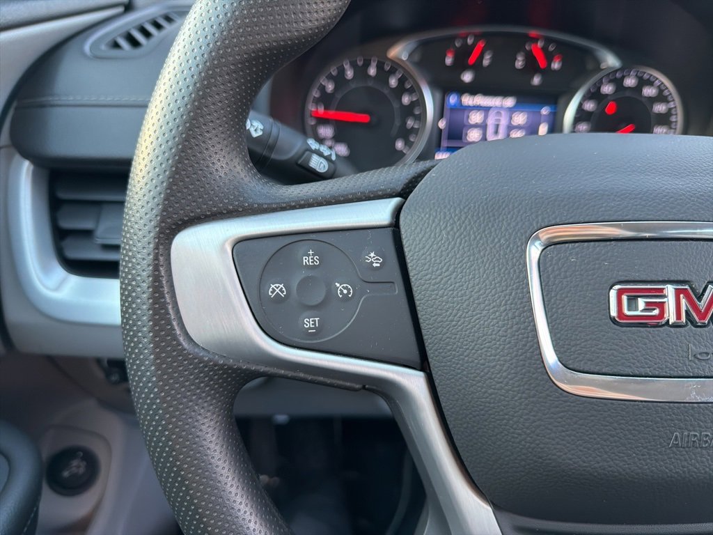 Used 2023 GMC Terrain SLE w/ Driver Convenience Package image 23