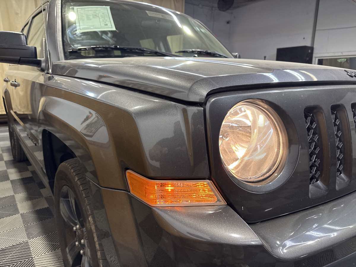 Used 2015 Jeep Patriot Sport w/ Power Value Group FWD image 7
