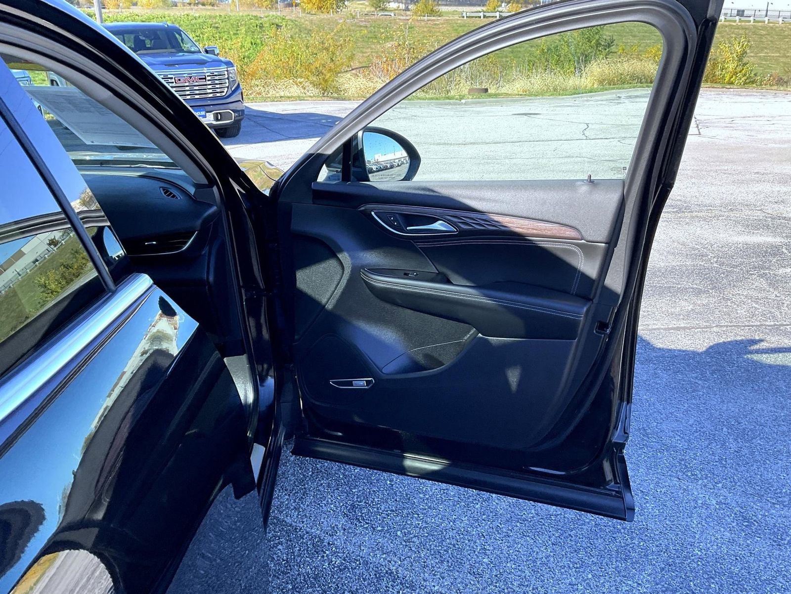 Certified 2023 Buick Envision Avenir image 16