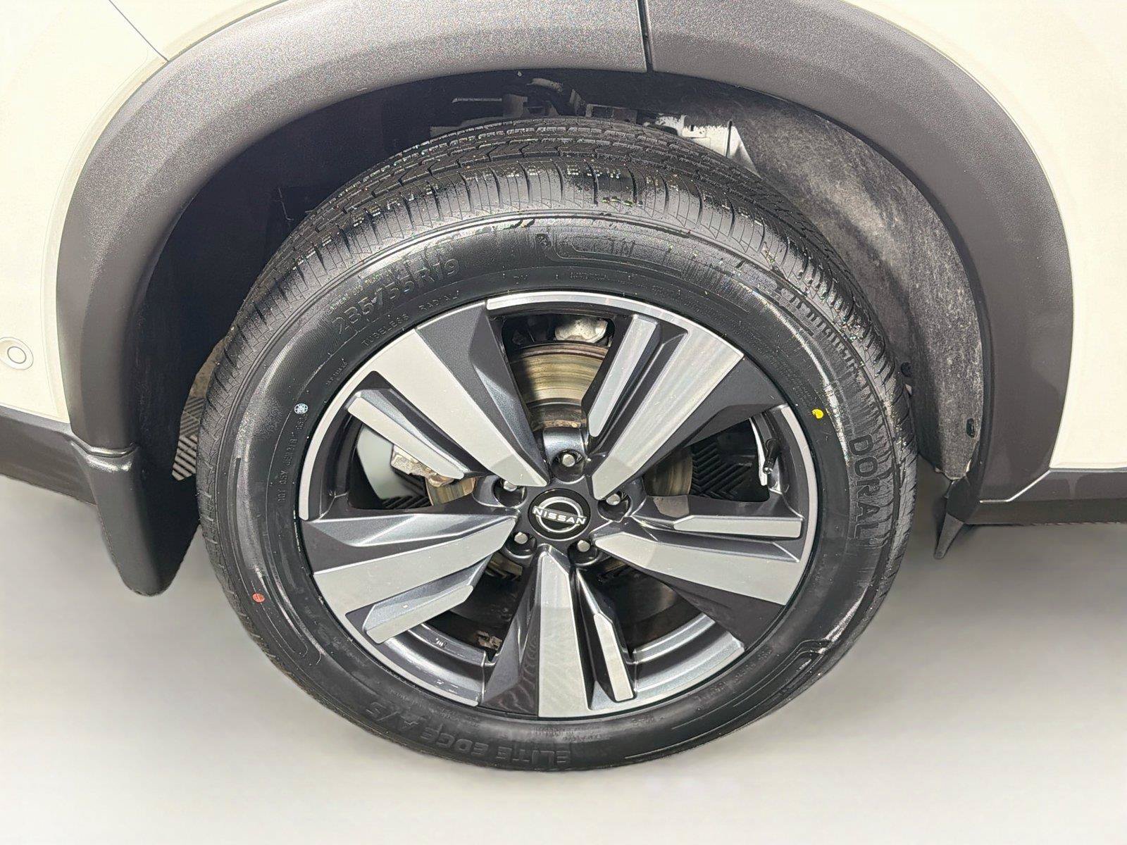Used 2023 Nissan Rogue SL w/ SL Premium Package AWD/4WD image 35