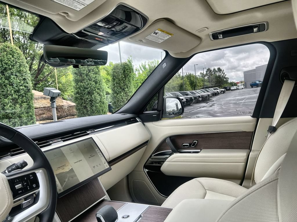 New 2026 Land Rover Range Rover SE AWD/4WD image 13