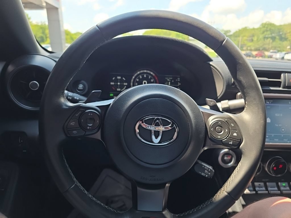 Used 2024 Toyota GR86 Premium RWD image 17