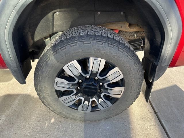 Used 2024 GMC Sierra 2500 Denali w/ Denali Reserve Package image 9