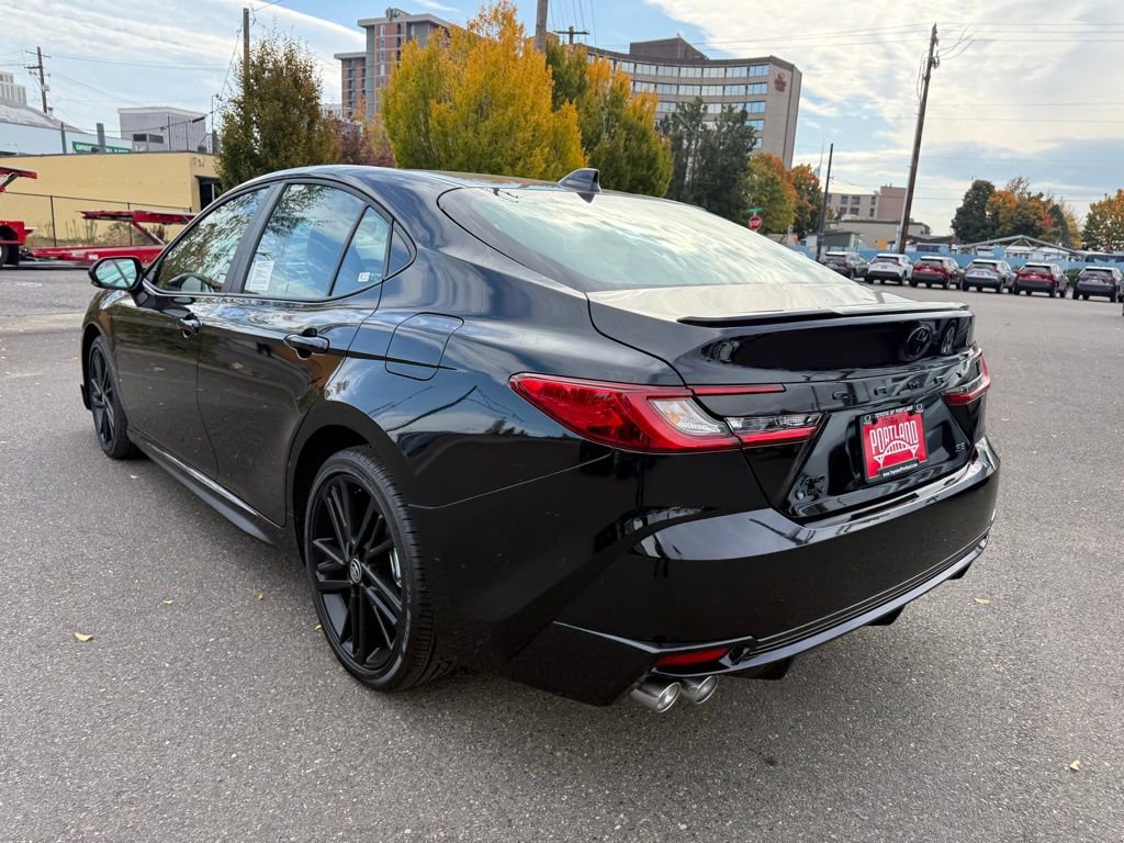 New 2026 Toyota Camry Hybrid image 6