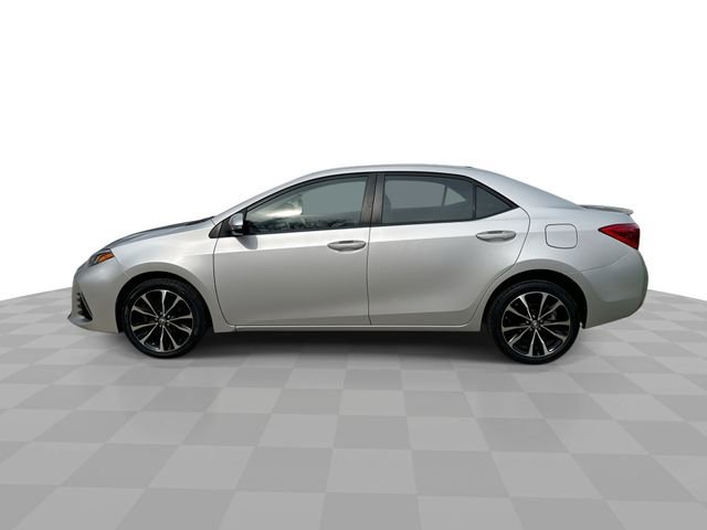 Used 2017 Toyota Corolla SE w/ SE Premium Package image 6