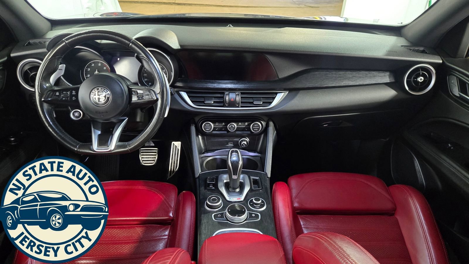 Used 2022 Alfa Romeo Stelvio Sprint image 28