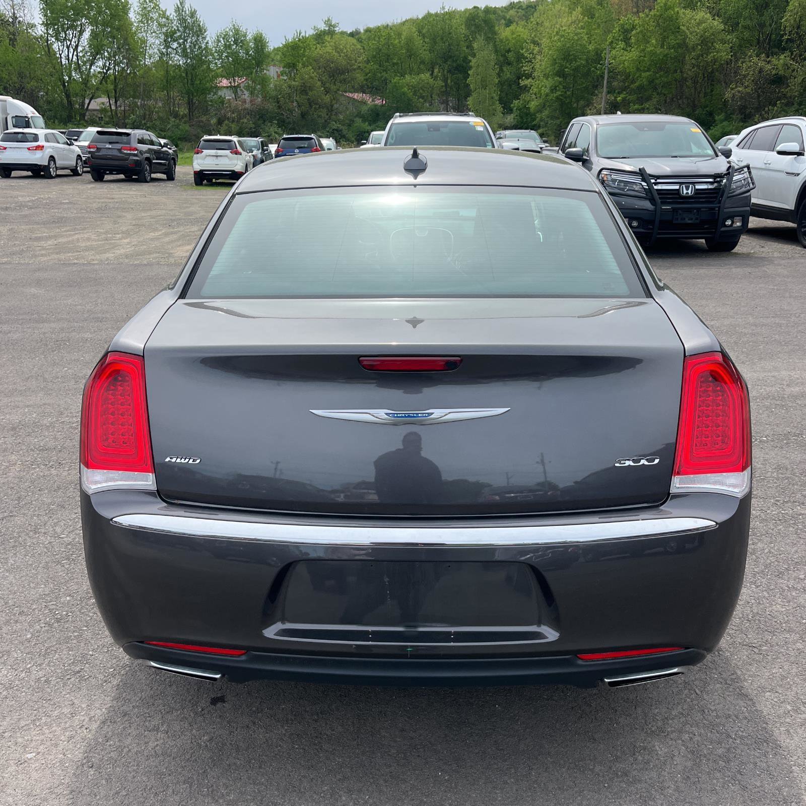 Used 2015 Chrysler 300 Limited AWD/4WD image 3