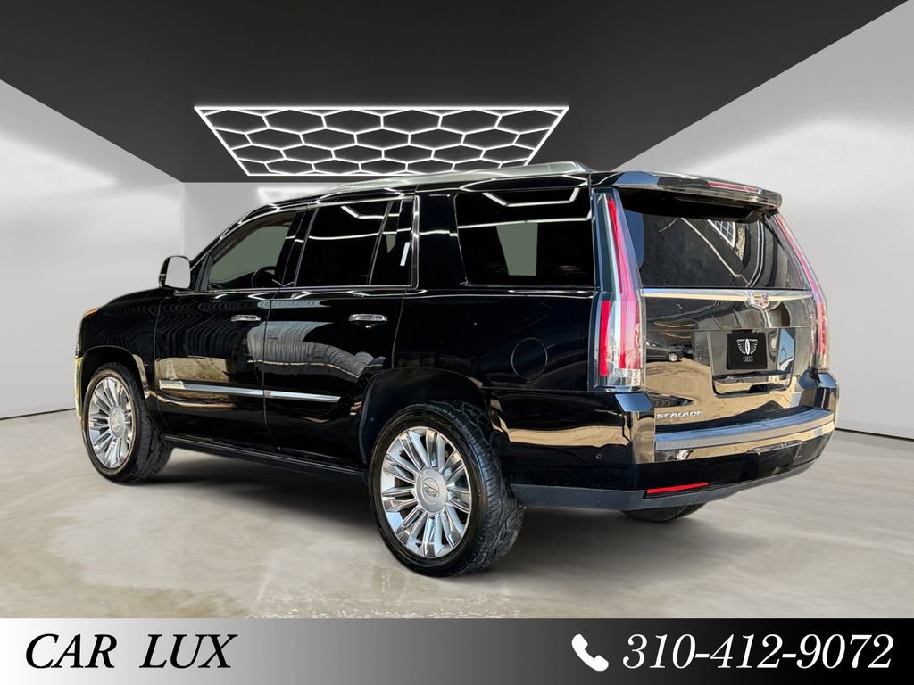 Used 2018 Cadillac Escalade Platinum image 3
