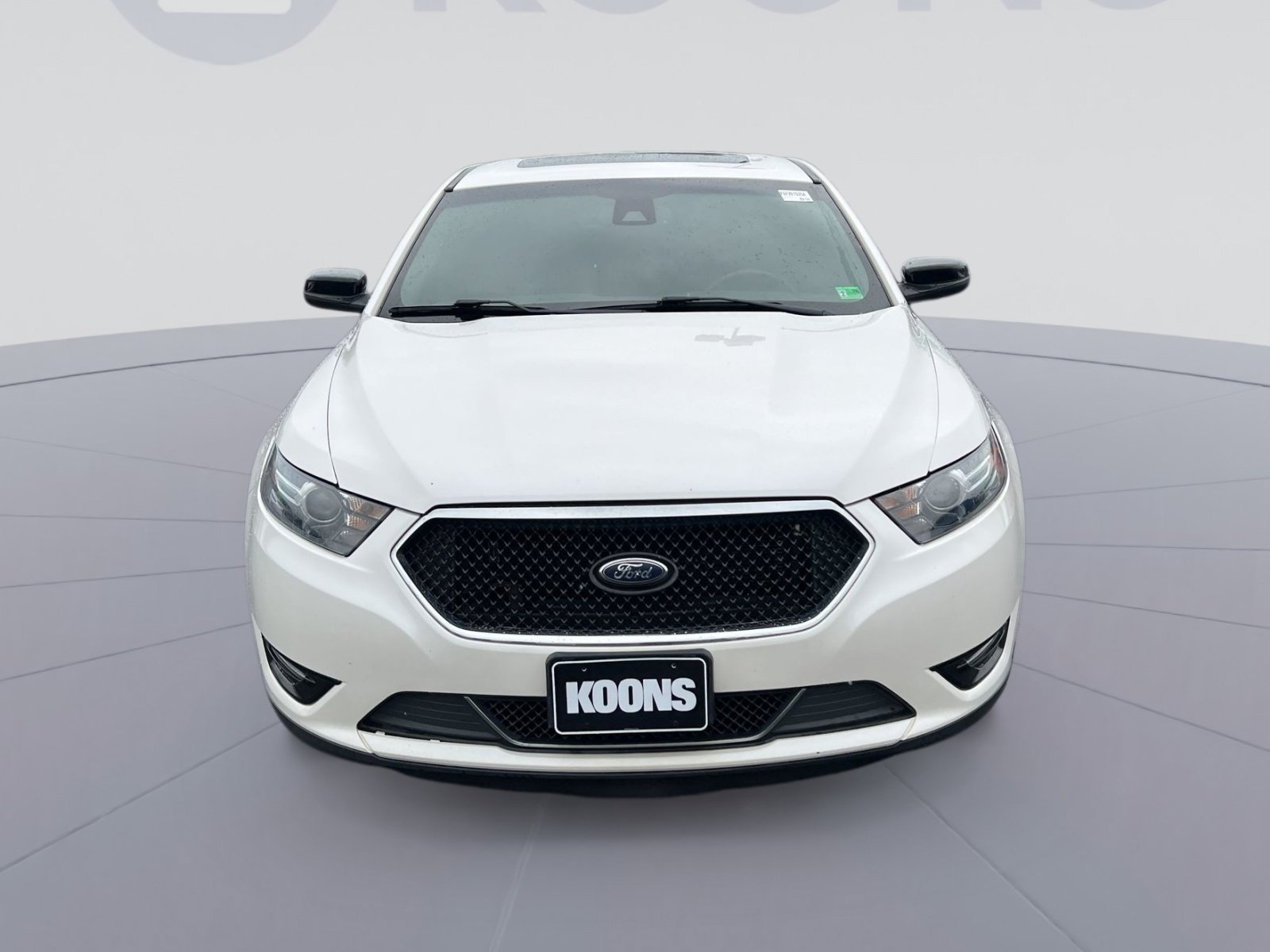 Used 2018 Ford Taurus SHO AWD/4WD image 19