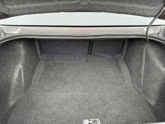 Used 2023 Dodge Challenger SXT w/ Blacktop Package image 15