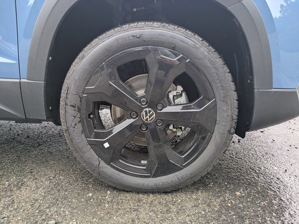 New 2026 Volkswagen Taos SEL AWD/4WD image 11