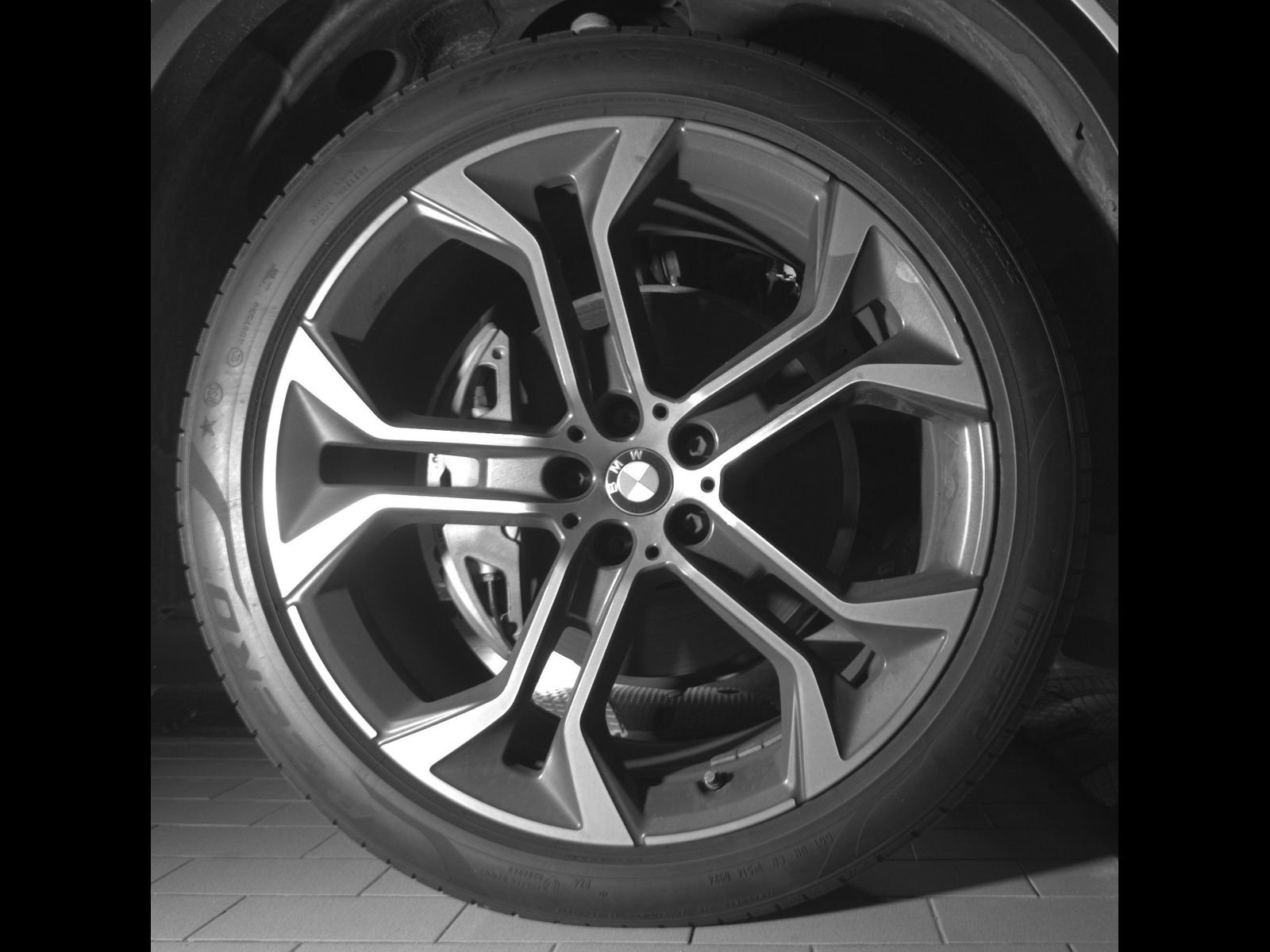 Used 2024 BMW X5 sDrive40i w/ Premium Package RWD image 11