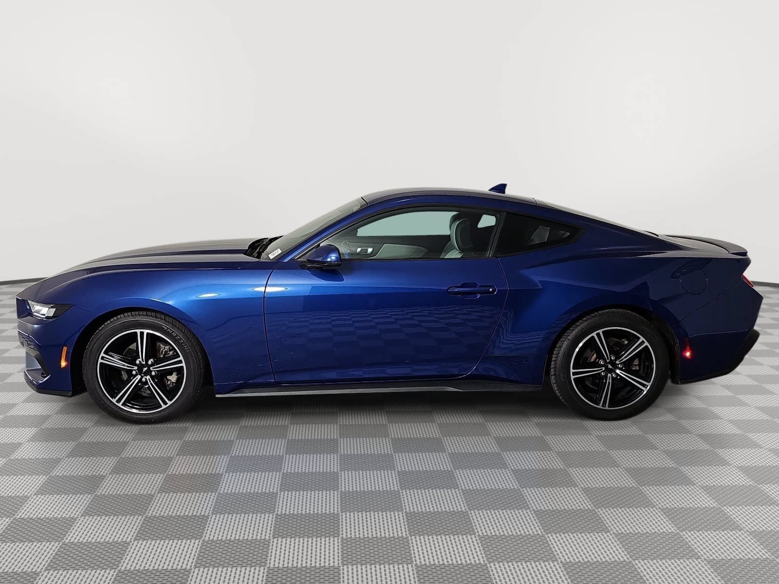 Used 2024 Ford Mustang Premium RWD image 5