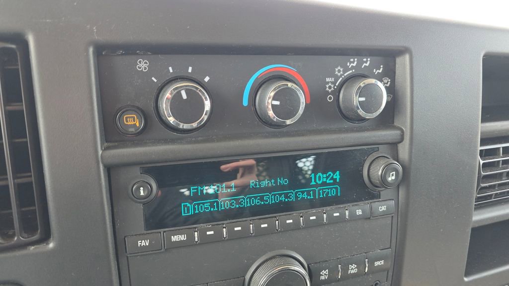 Used 2024 Chevrolet Express 2500 w/ Driver Convenience Package image 17