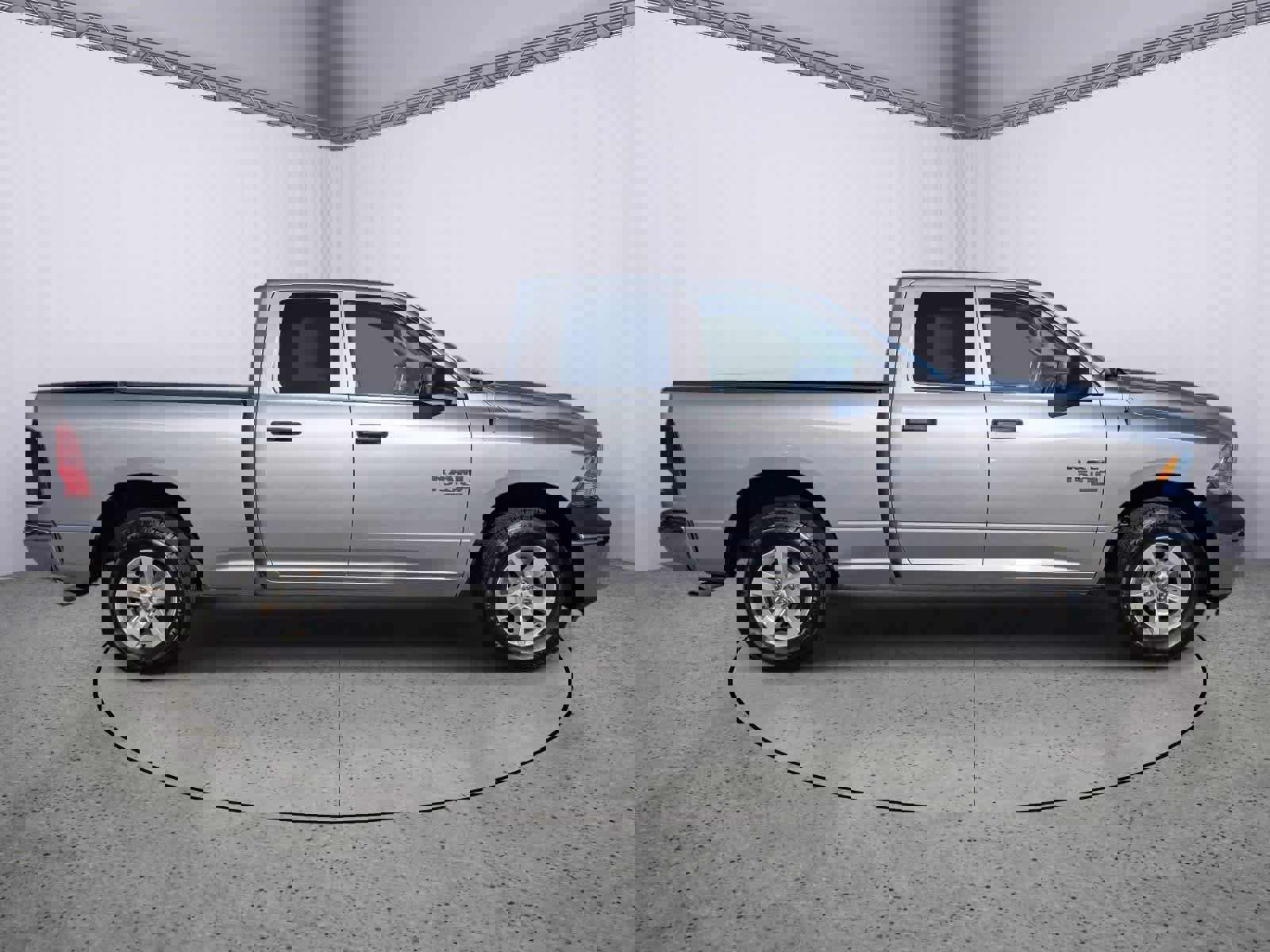 Used 2024 RAM 1500 Classic SLT image 2