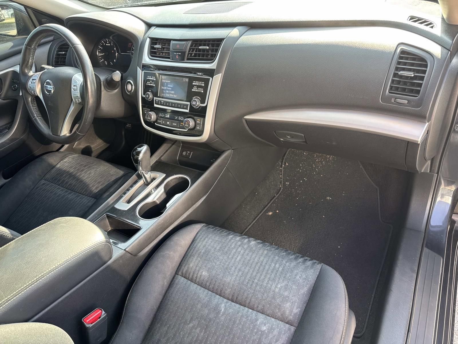 Used 2018 Nissan Altima 2.5 SV image 11